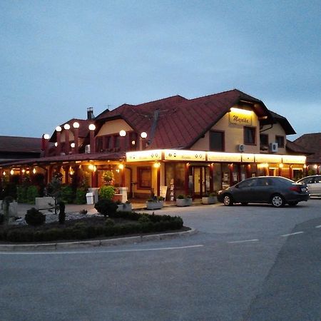 Motel Majolka Ptuj Eksteriør billede