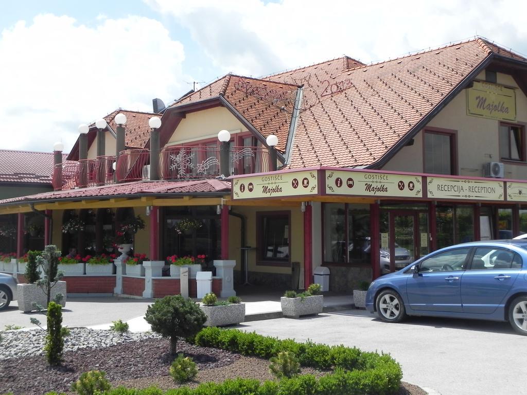 Motel Majolka Ptuj Eksteriør billede